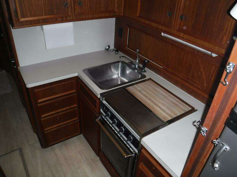 1979 Hatteras 46 Convertible