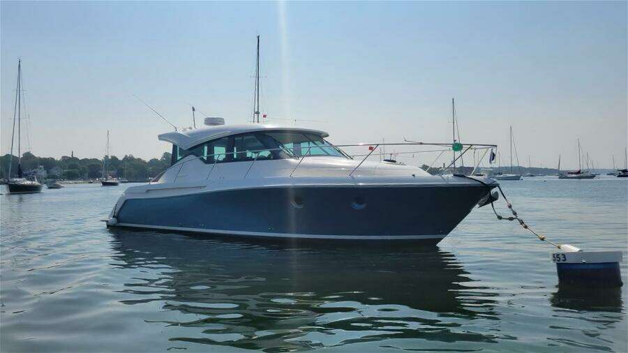 2017 Tiara Yachts C39 Coupe