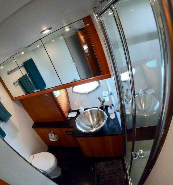 2006 Sunseeker Predator 82