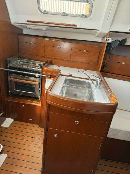 L-Shaped Galley