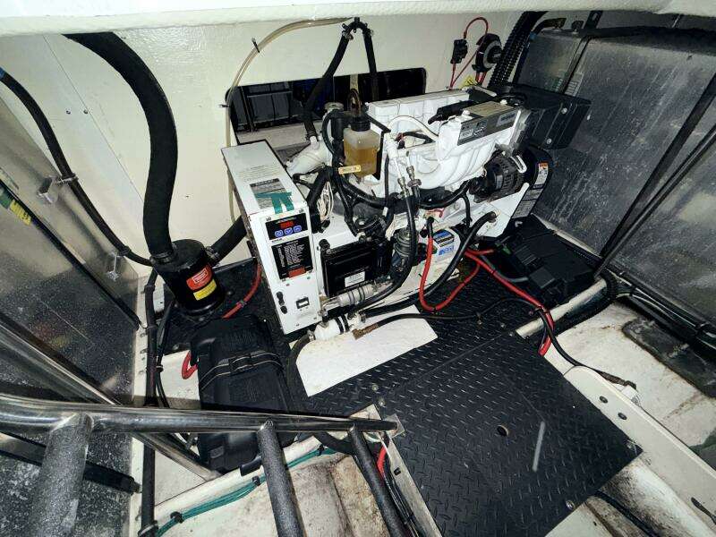 2006 Silverton 38 Sport Bridge