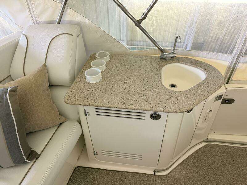 2006 Silverton 38 Sport Bridge