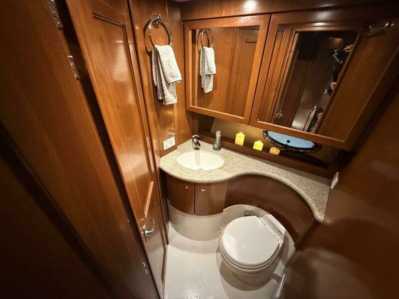 2006 Silverton 38 Sport Bridge