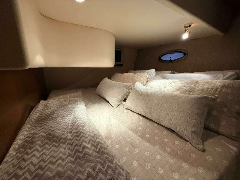 2006 Silverton 38 Sport Bridge