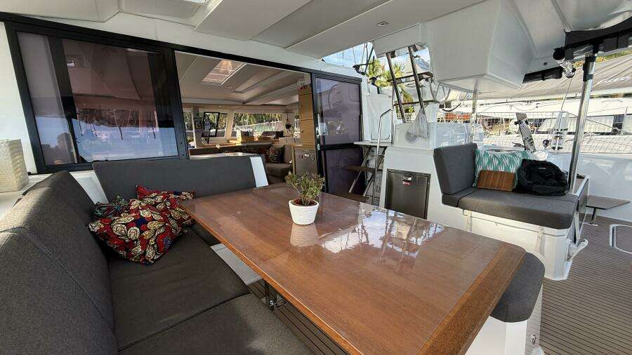 2024 Fountaine Pajot Astrea 42