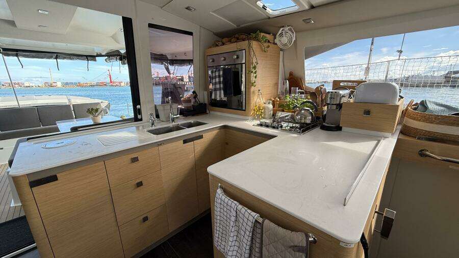 2024 Fountaine Pajot Astrea 42