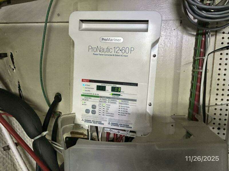 42' Grand Banks battery charger