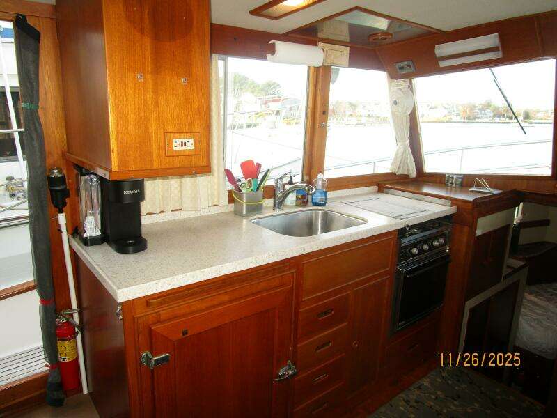 42' Grand Banks galley1