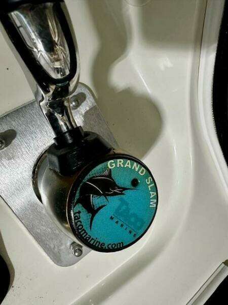 2016 Boston Whaler 285 Conquest