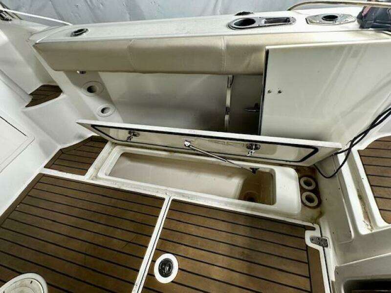 2016 Boston Whaler 285 Conquest