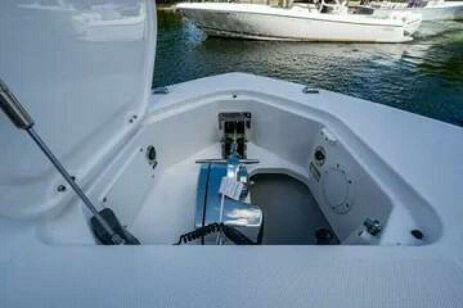 2020 Everglades 395 Center Console