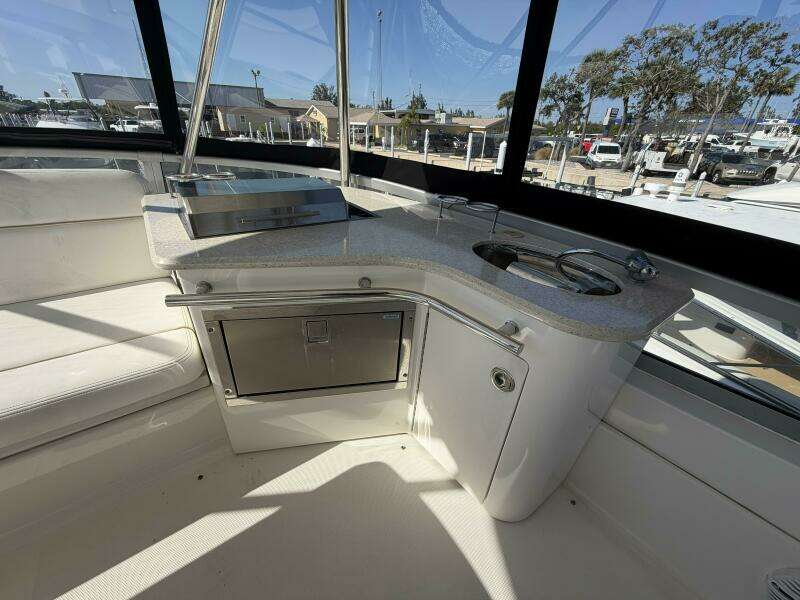 2008 Sea Ray 47 Sedan Bridge - Flybridge Kitchen 