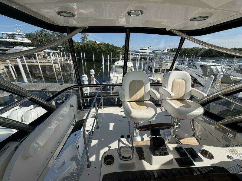 2008 Sea Ray 47 Sedan Bridge - Flybridge Helm
