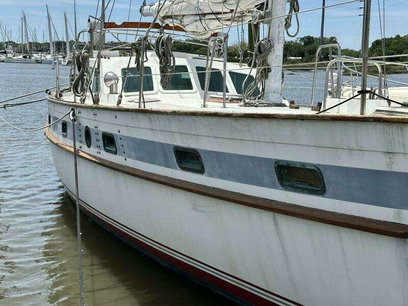 1982 Oceanic Pilothouse 43