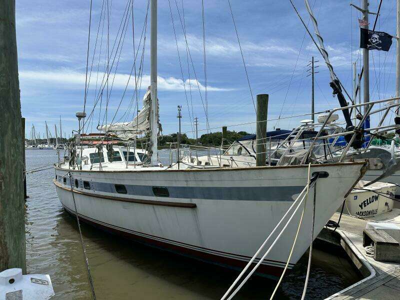 1982 Oceanic Pilothouse 43