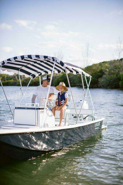 Palm Yachts 17 - Profile