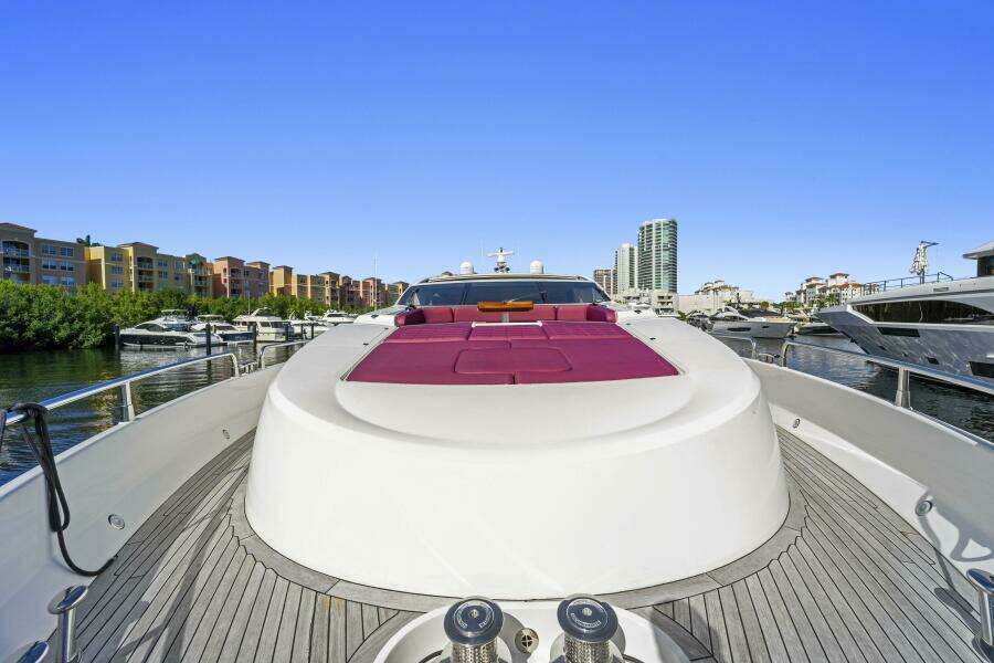 2013 Sunseeker Predator 84