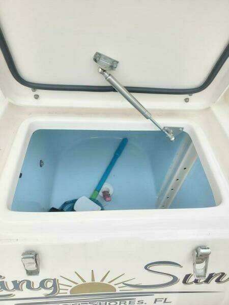 2018 Grady-White 330 Express