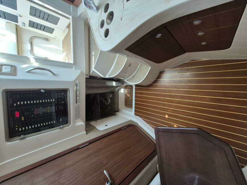 2018 Grady-White 330 Express