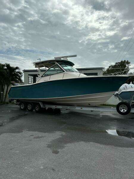 2018 Grady-White 330 Express