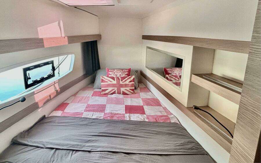 2022 Fountaine Pajot Isla 40