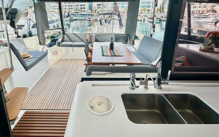 2022 Fountaine Pajot Isla 40