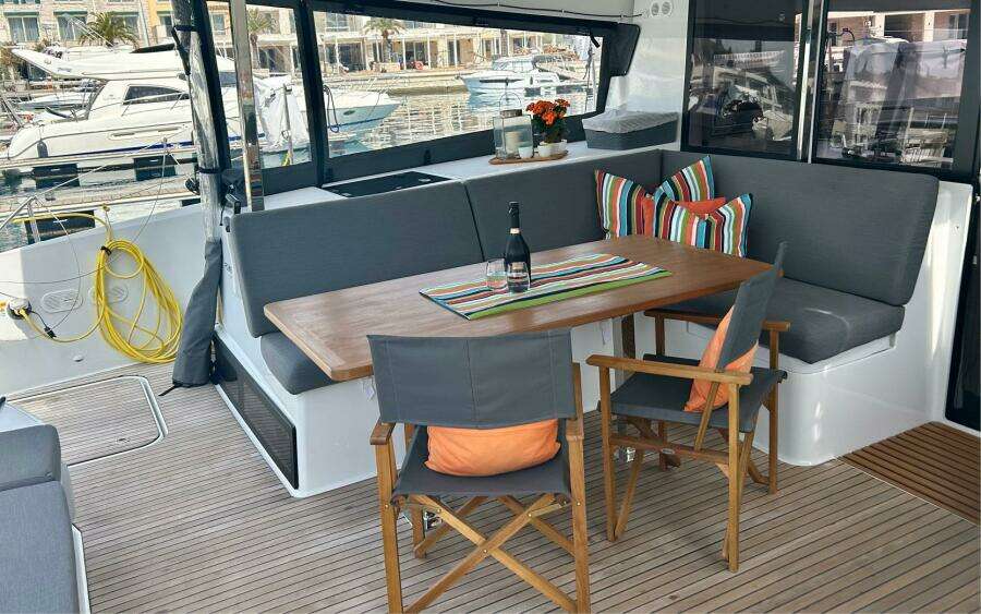 2022 Fountaine Pajot Isla 40