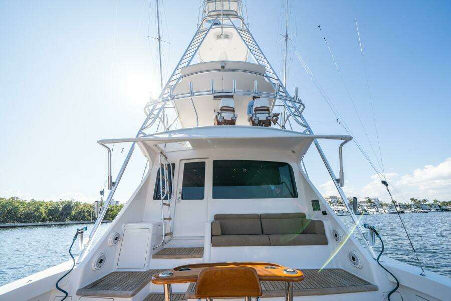 2006 Viking 68 Convertible