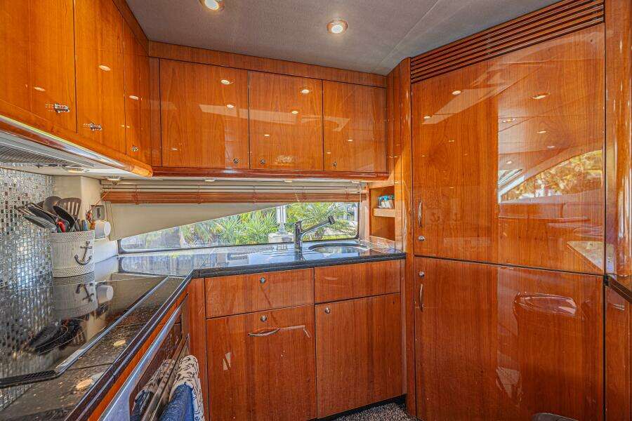 2006 Sunseeker 75 Yacht