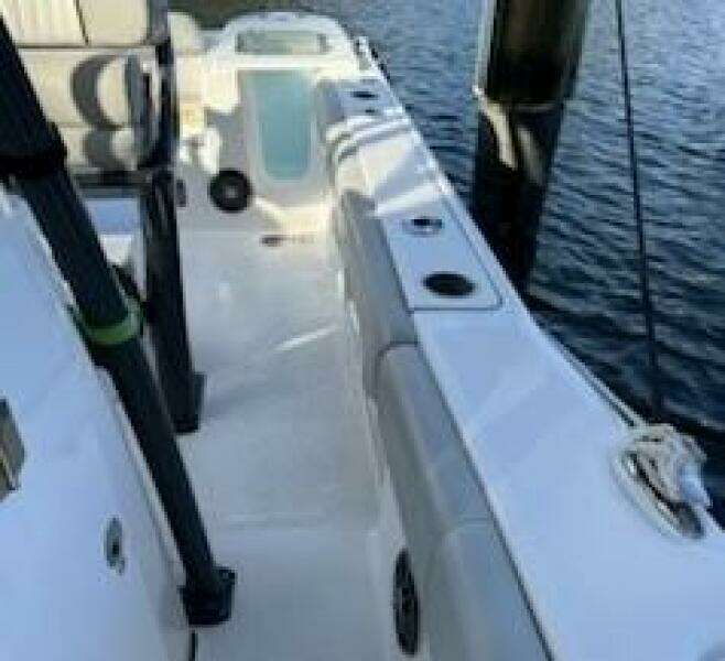 2022 Sea Fox 248 Commander