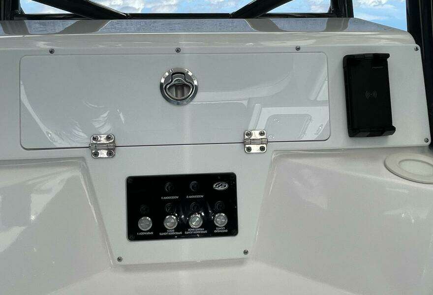 2022 Sea Fox 248 Commander