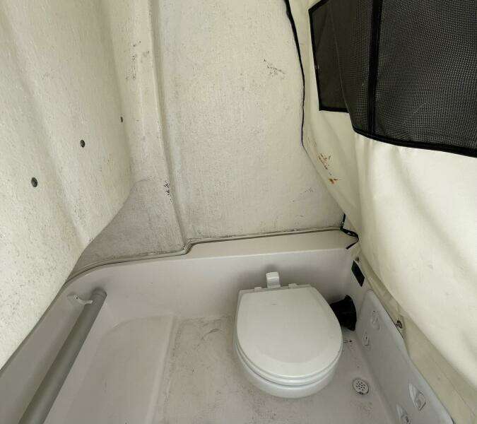 2022 Sea Fox 248 Commander