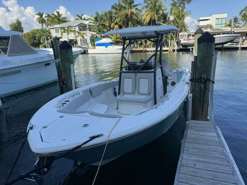 2022 Sea Fox 248 Commander