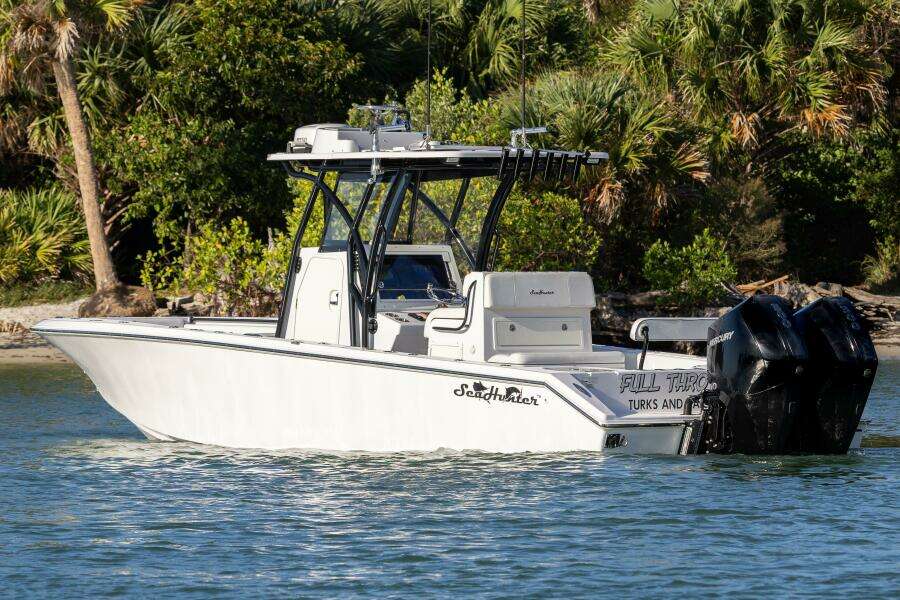 2019 SeaHunter Floridian 28