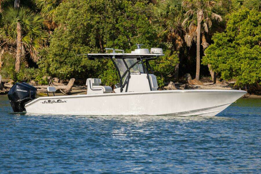 2019 SeaHunter Floridian 28