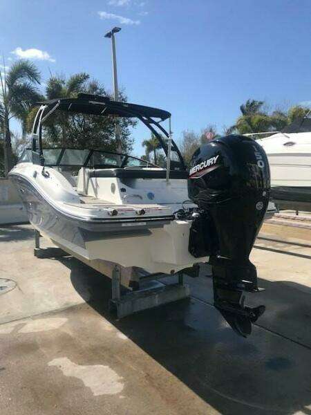 2022 Sea Ray SPX 190 OB