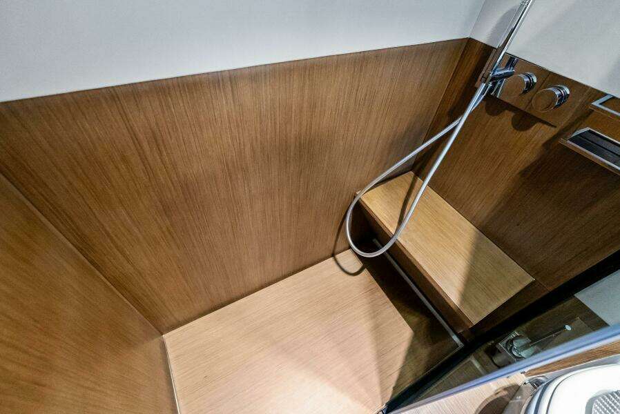 2024 Ferretti Yachts 720