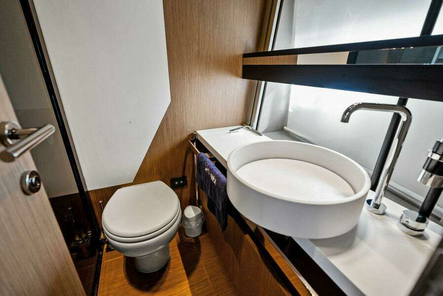 2024 Ferretti Yachts 720