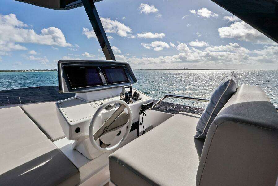 2024 Ferretti Yachts 720