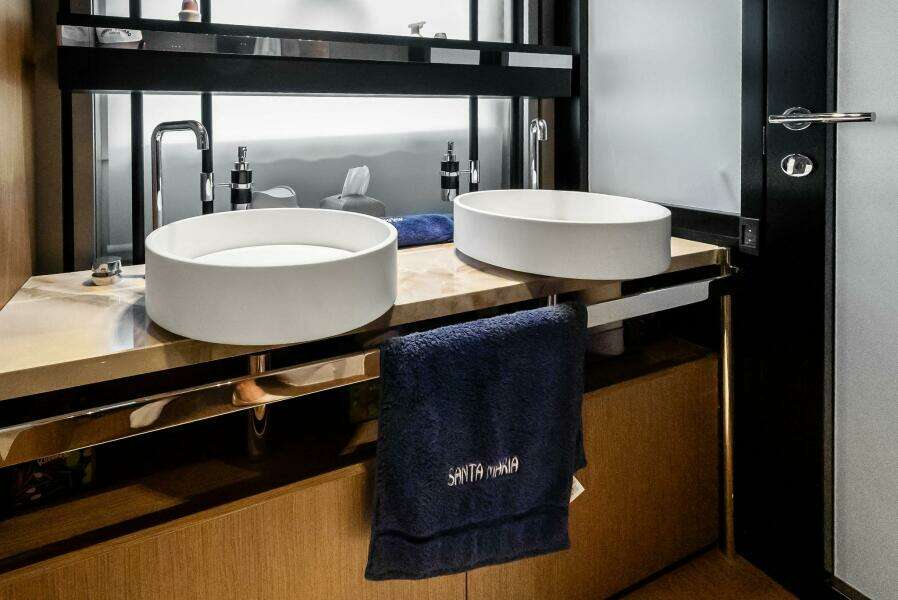 2024 Ferretti Yachts 720