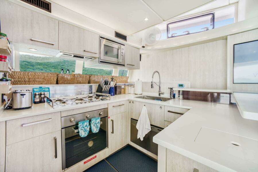 2016 Leopard 58 Catamaran