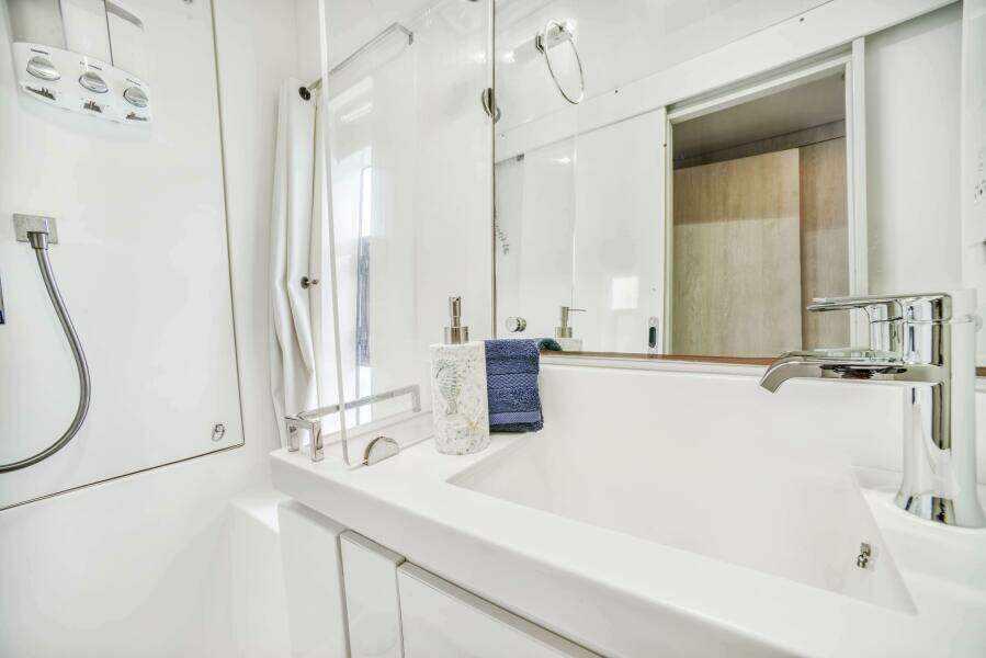 2016 Leopard 58 Catamaran