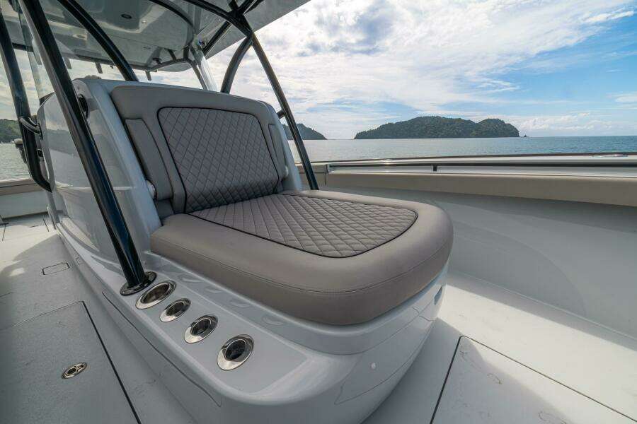 2024 Valhalla Boatworks V-33 "Shit Show"