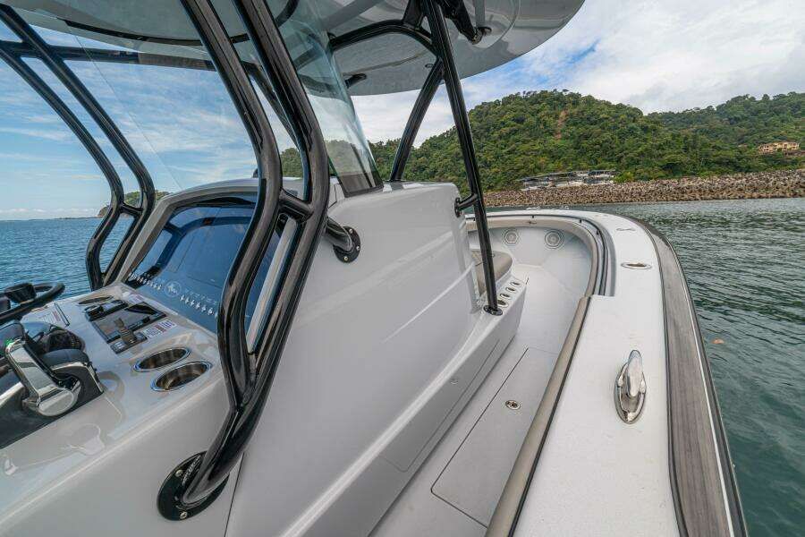 2024 Valhalla Boatworks V-33 "Shit Show"