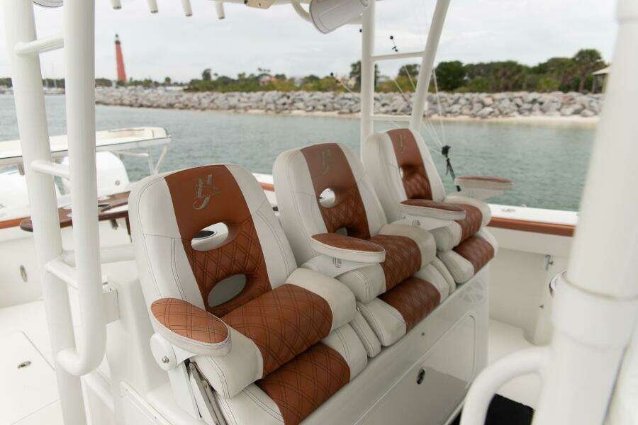 2015 Yellowfin 42 Offshore