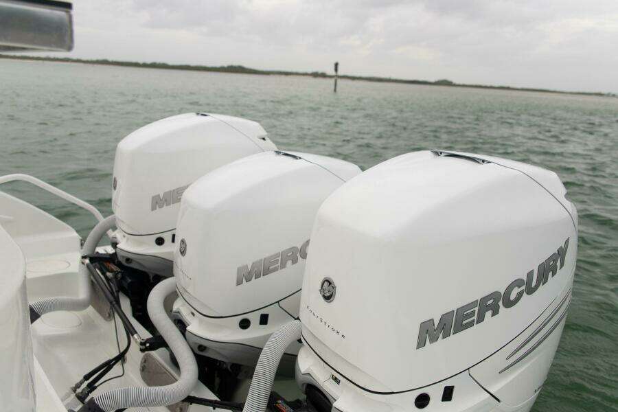 2015 Yellowfin 42 Offshore