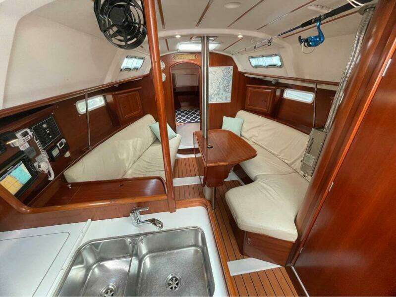 2002 Beneteau 331