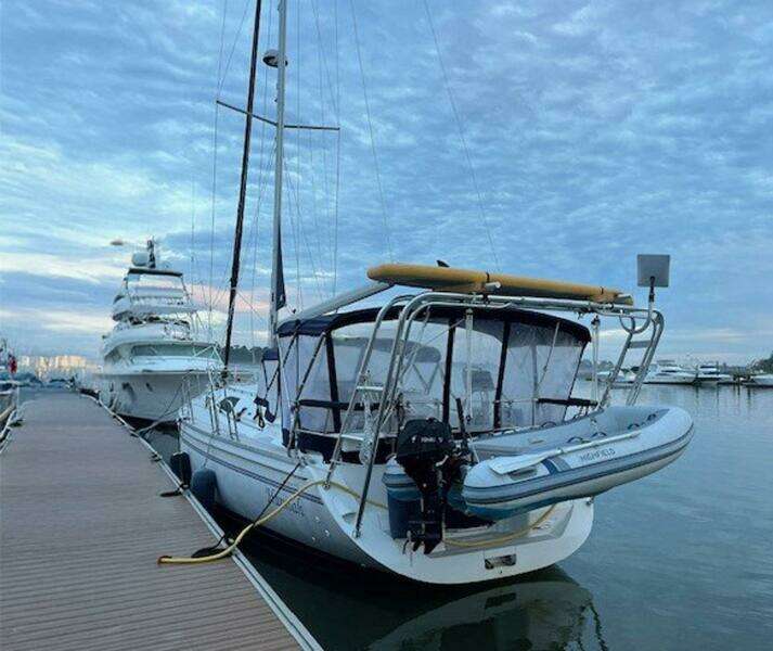 2011 Catalina 445