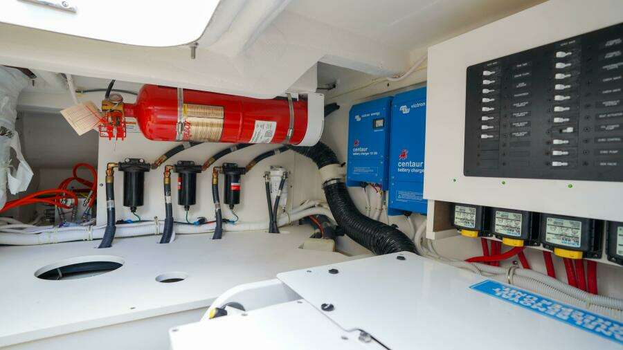 2024 Tiara Yachts 48 LS