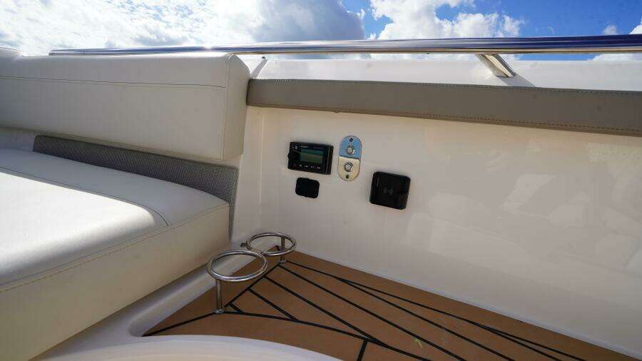 2024 Tiara Yachts 48 LS